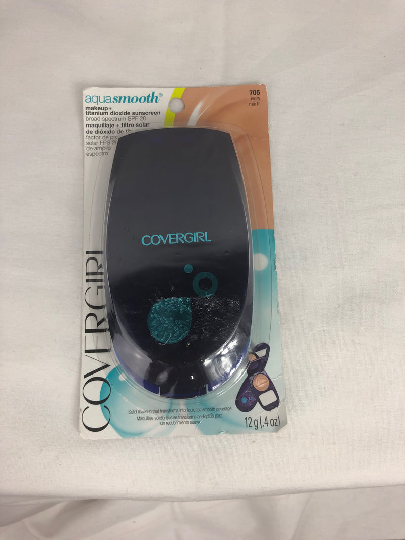 COVERGIRL Smoothers AquaSmooth Makeup Foundation 705 Ivory